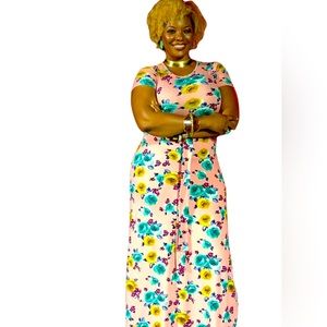 Made In the USA pretty in pink floral print dress. Cotton feel stretch fabric.